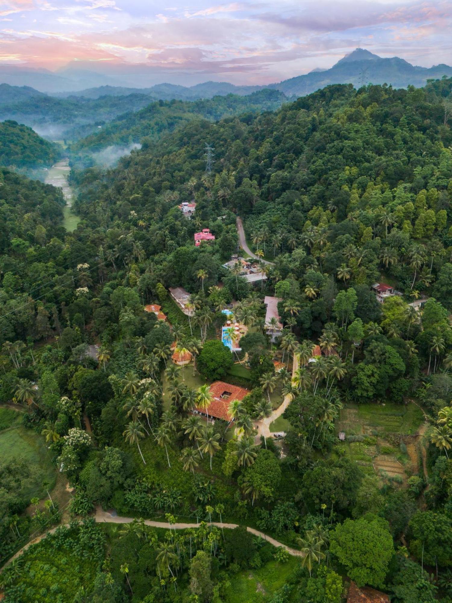 Athulya Villas, Kandy Kadugannawa Esterno foto